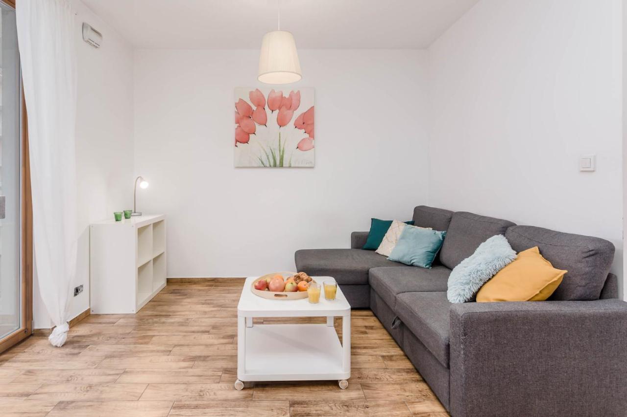 Chill Apartments Wola Center Warschau Exterior foto